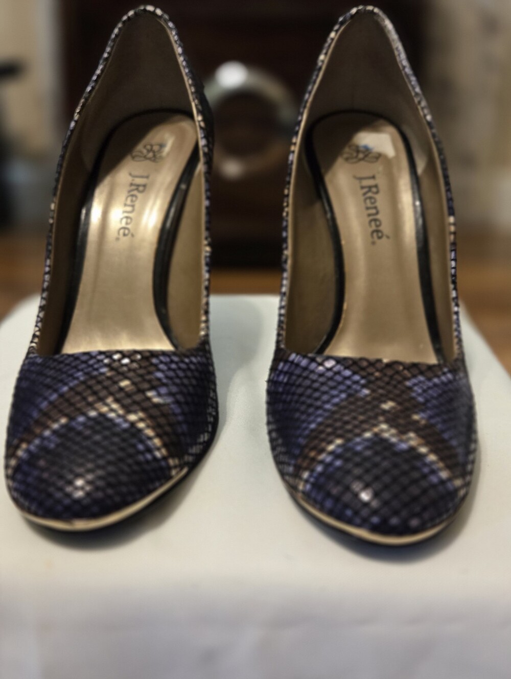 J. Reneé Rattle Snakeskin Print Pumps – Size 8M - Picture 3 of 7